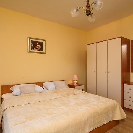 Apartmen Karmen 2 トロギール エクステリア 写真
