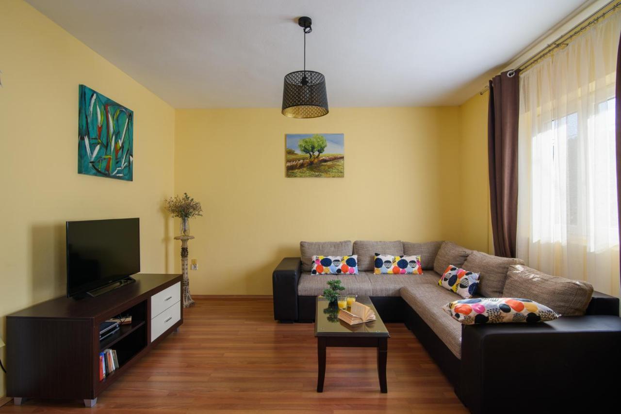 Apartmen Karmen 2 トロギール エクステリア 写真