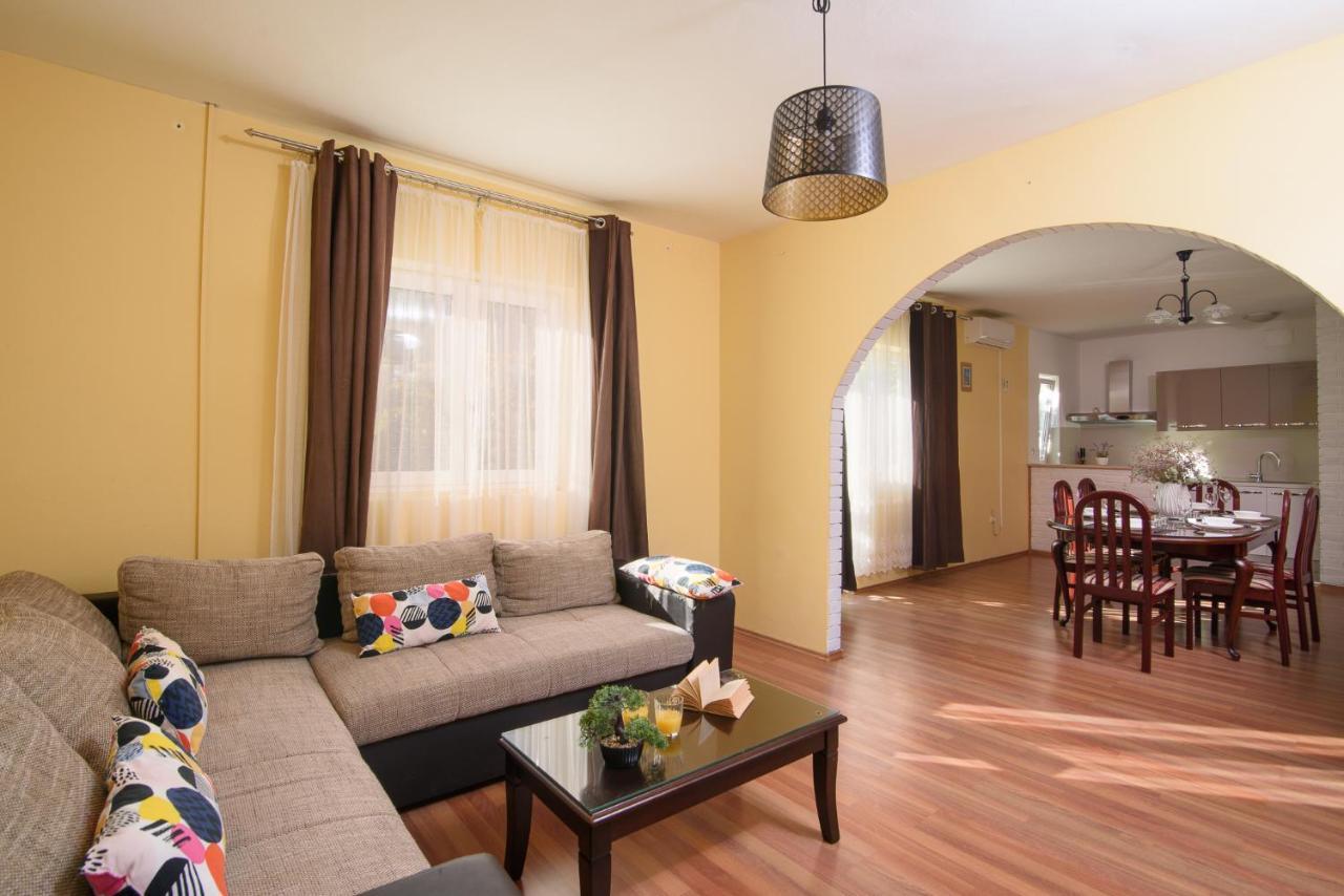 Apartmen Karmen 2 トロギール エクステリア 写真